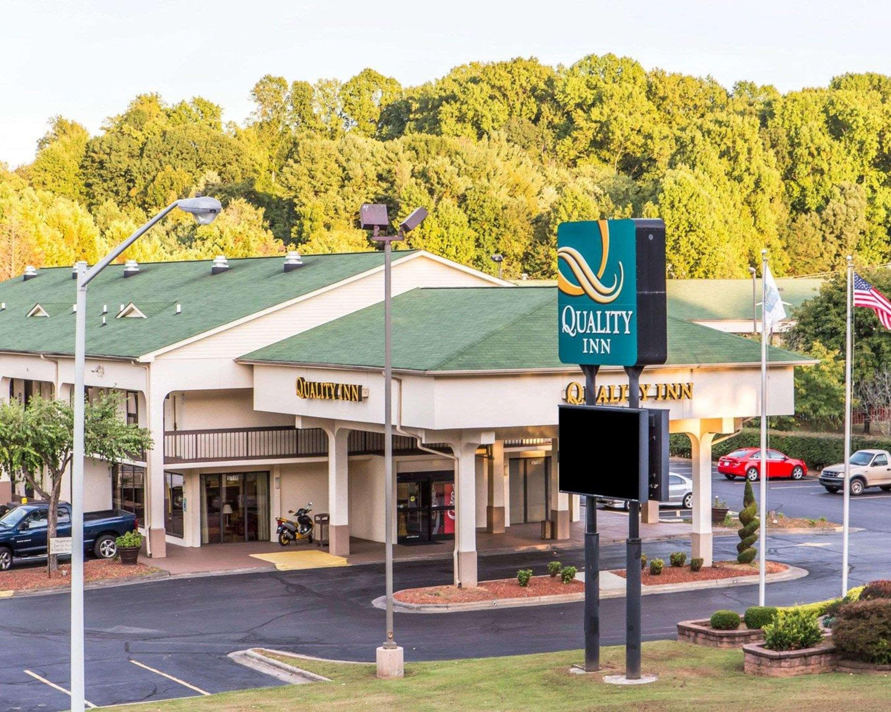 Quality Inn University Winston Salem Exterior foto